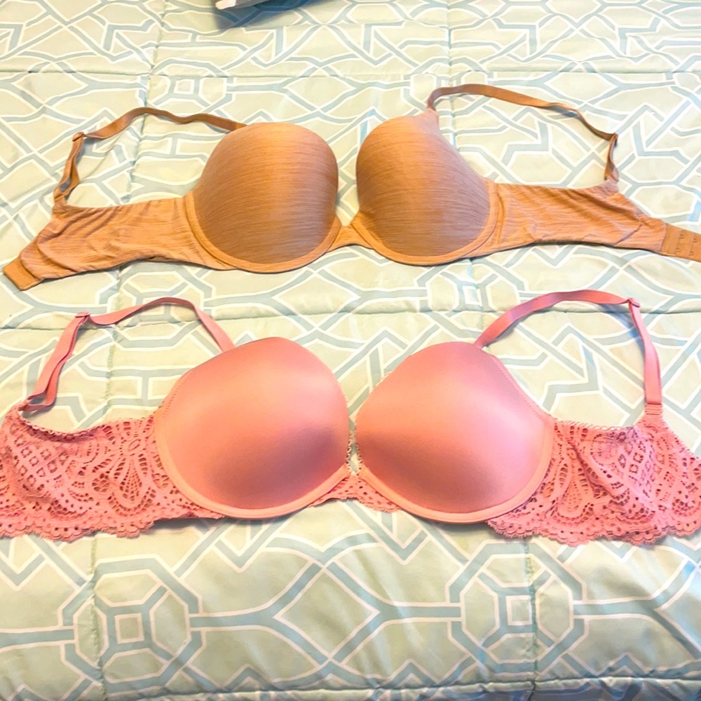 Victoria Secret underwire push up bras size 36D